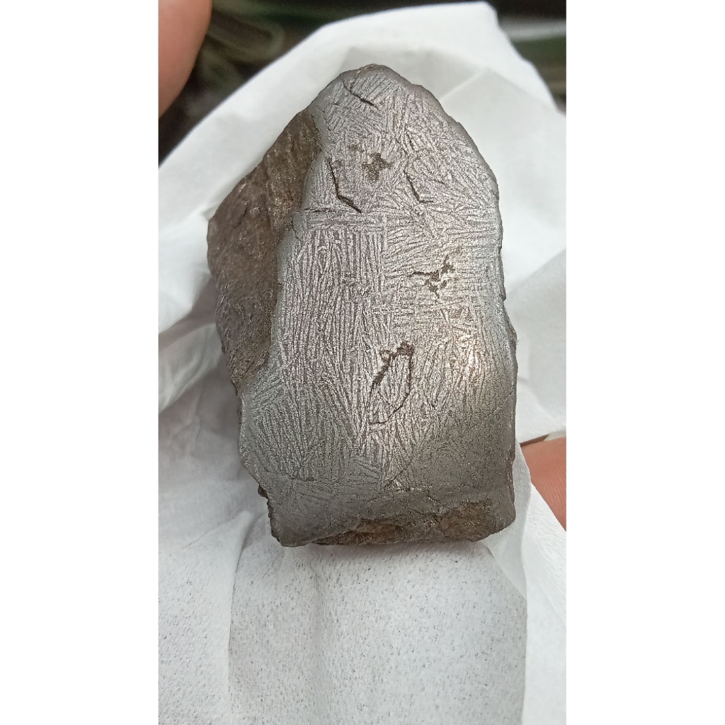 400 Gr  specinen, fragmen Iron Meteorite batu besi Aji, rough