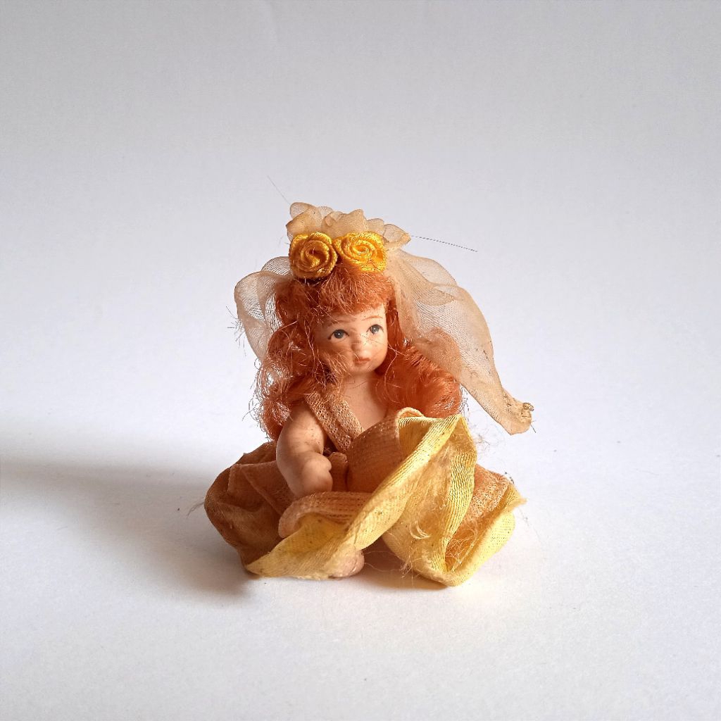 Antik Vintage Boneka Porselen Baby Doll Eropa Ukuran Kecil T.6cm Utuh Tua Layak Koleksi