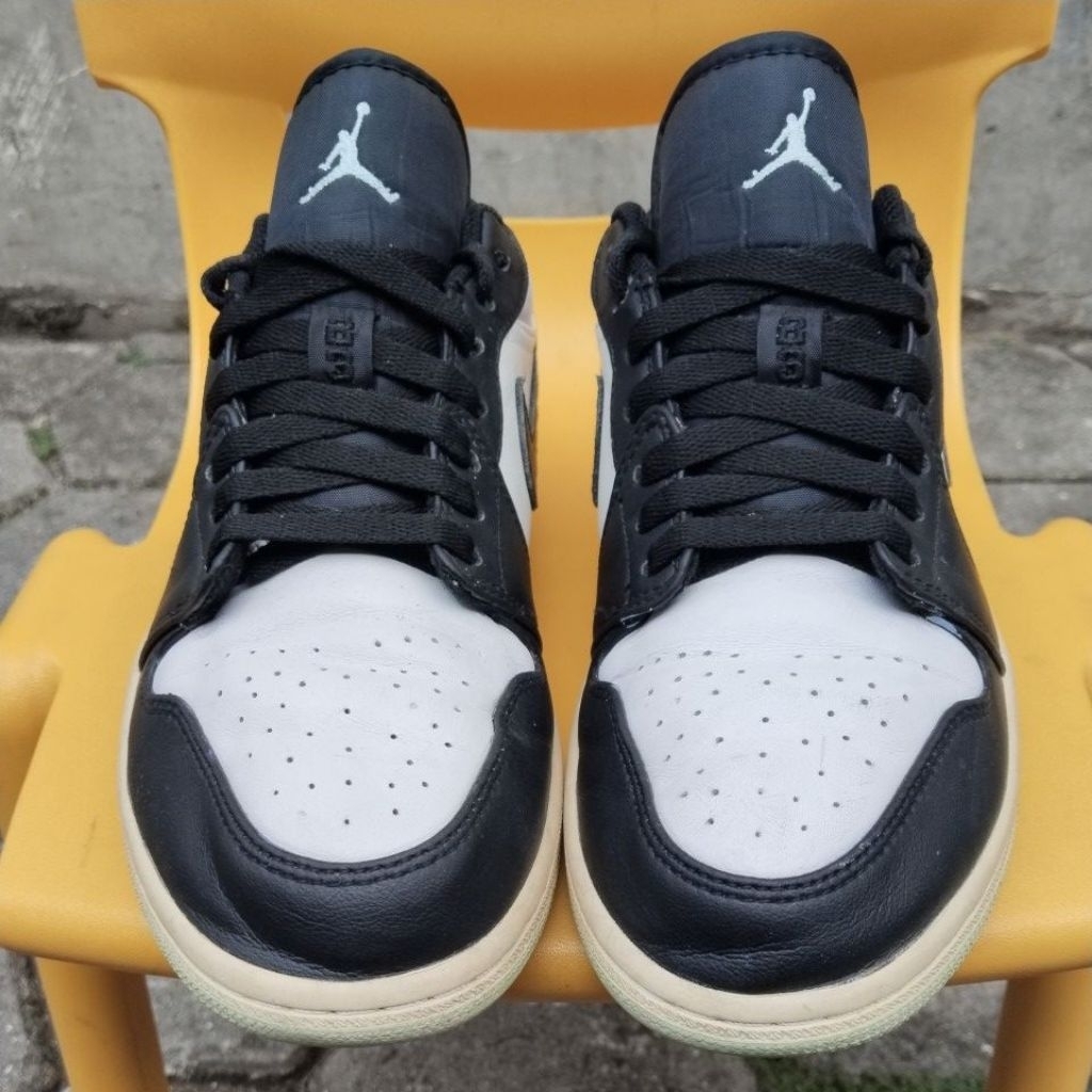 Sepatu Nike AJ1 Low