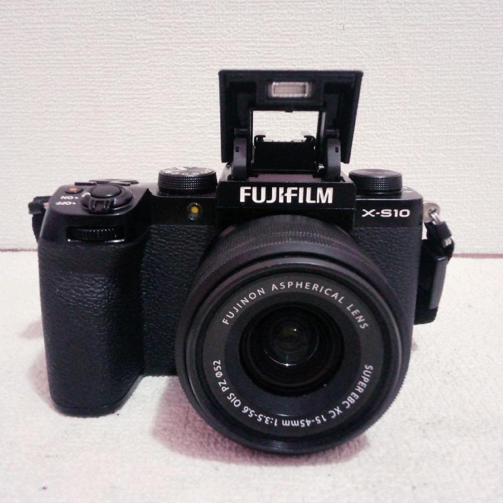 Fujifilm X S10 / X-S10 lensa 15-45mm kamera mirrorless Camera second