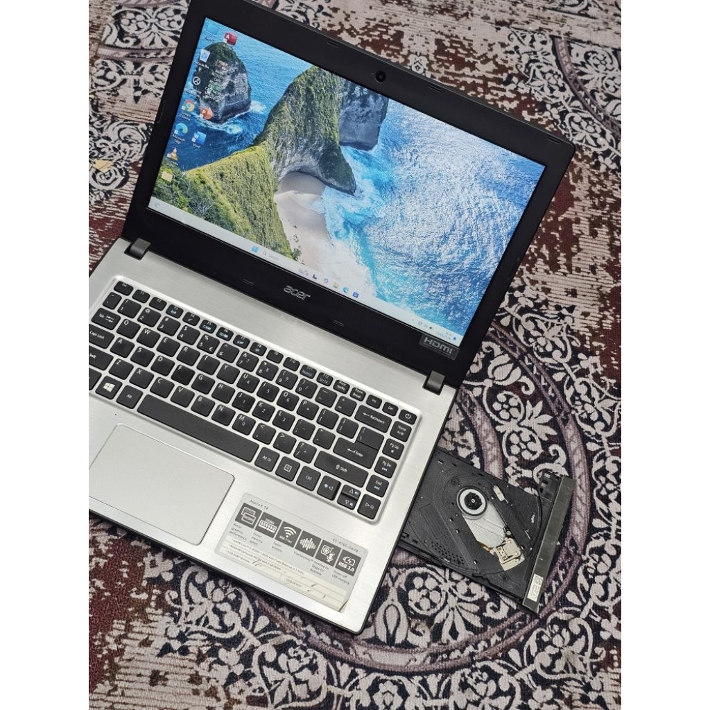 Laptop Acer Aspire intel Core i5 RAM 8GB SSD 128GB Dual VGA Nvidia Geforce MX150 2GB DDR5 Laptop Cod