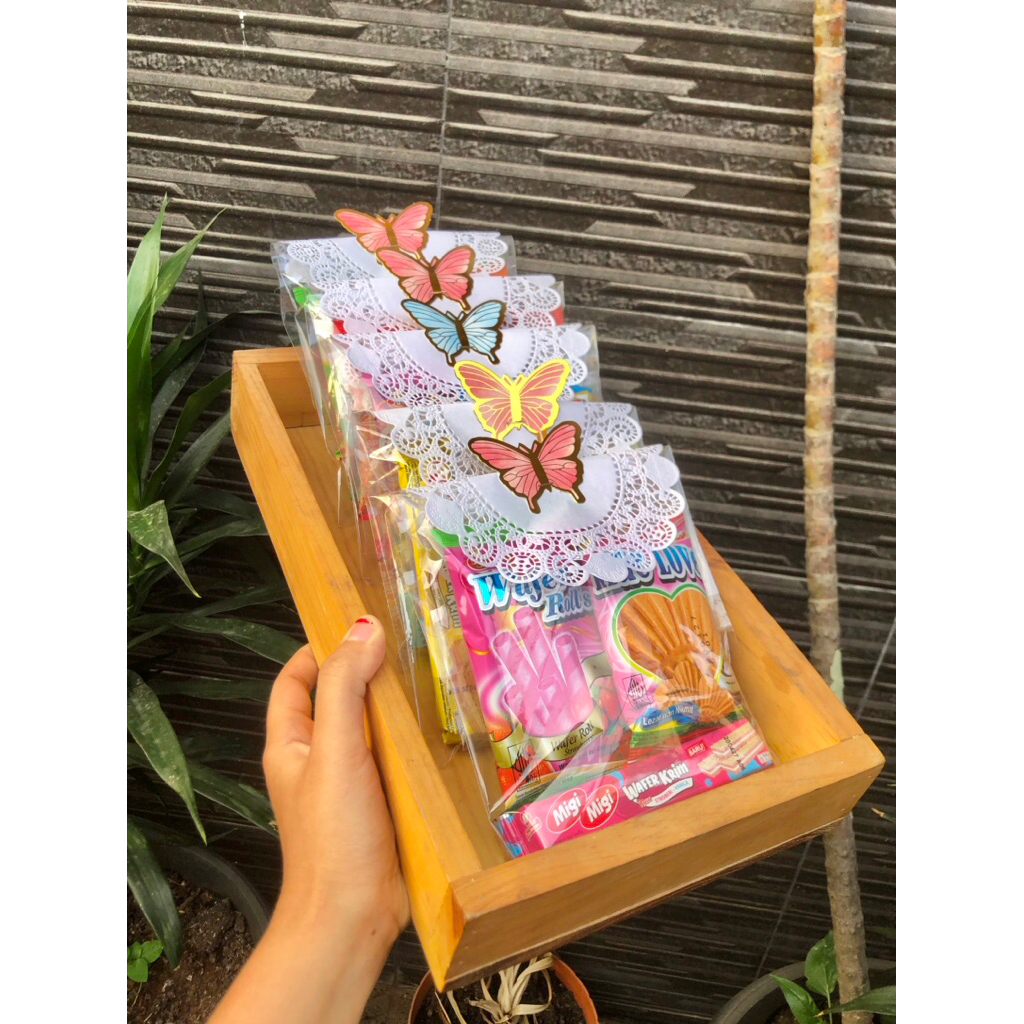 ready hampers snack hias kupu kupu aesthetic lucu gift kado ultah birthday party hari ibu hari guru 