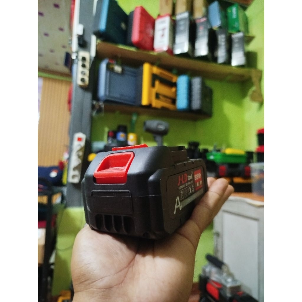 BATRAI IMPACT MEREK JLD 88VF REAL