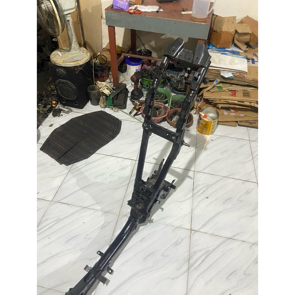 rangka frame body fizr original