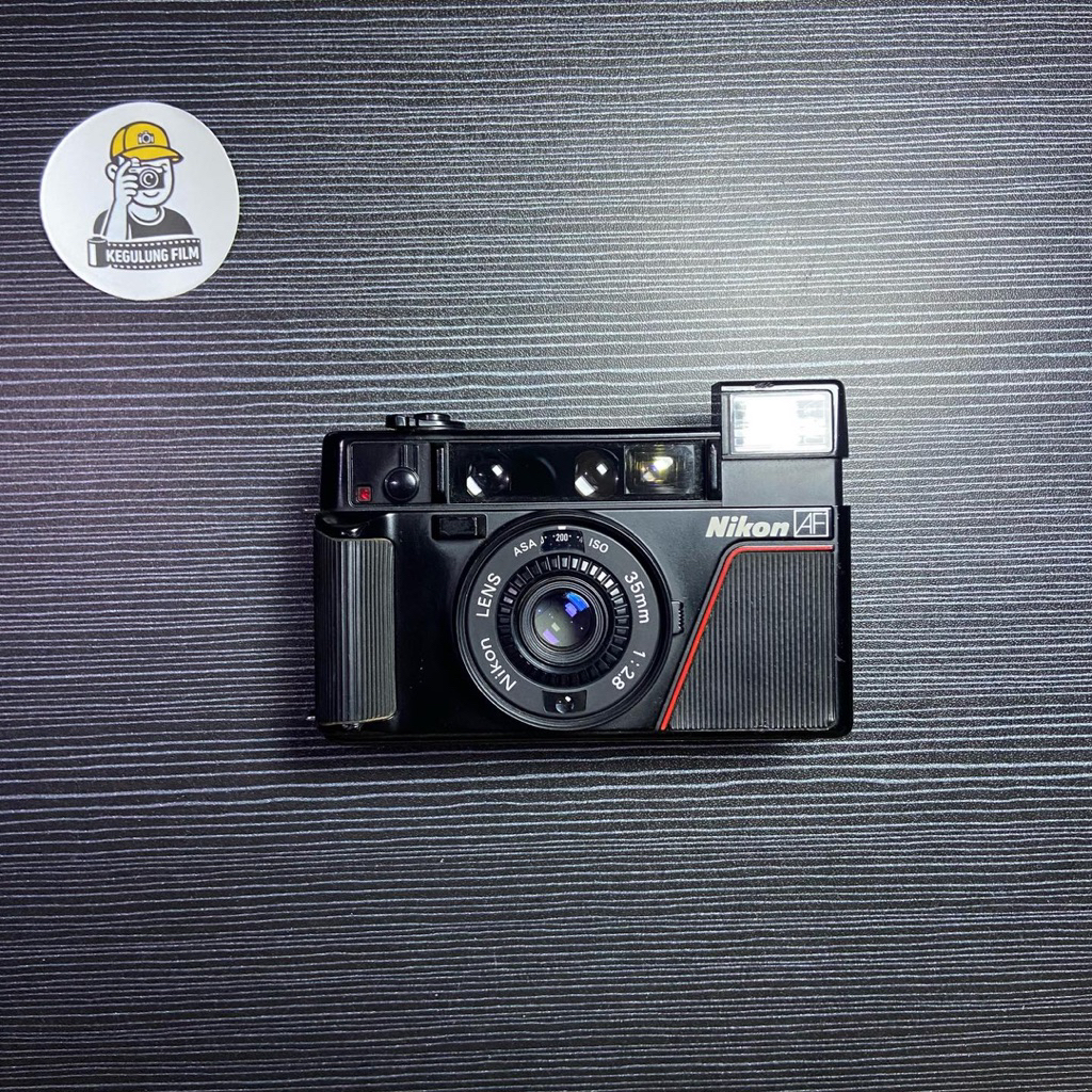 Nikon L35AF ( Analog Film Camera )