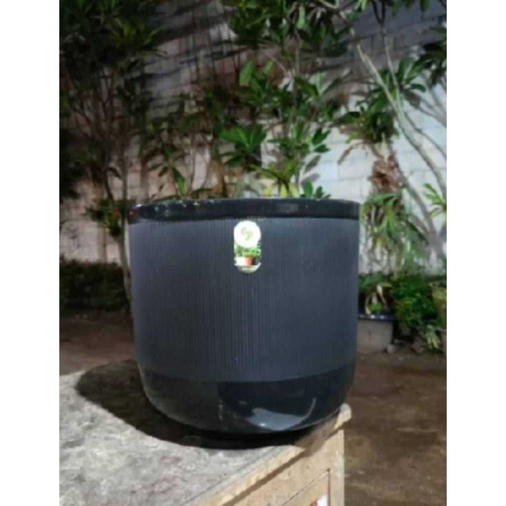 pot bunga Nordik CJP hitam 30cm/pot Nordik CJP 30cm hitam/pot bunga Nordic hitam 30cm