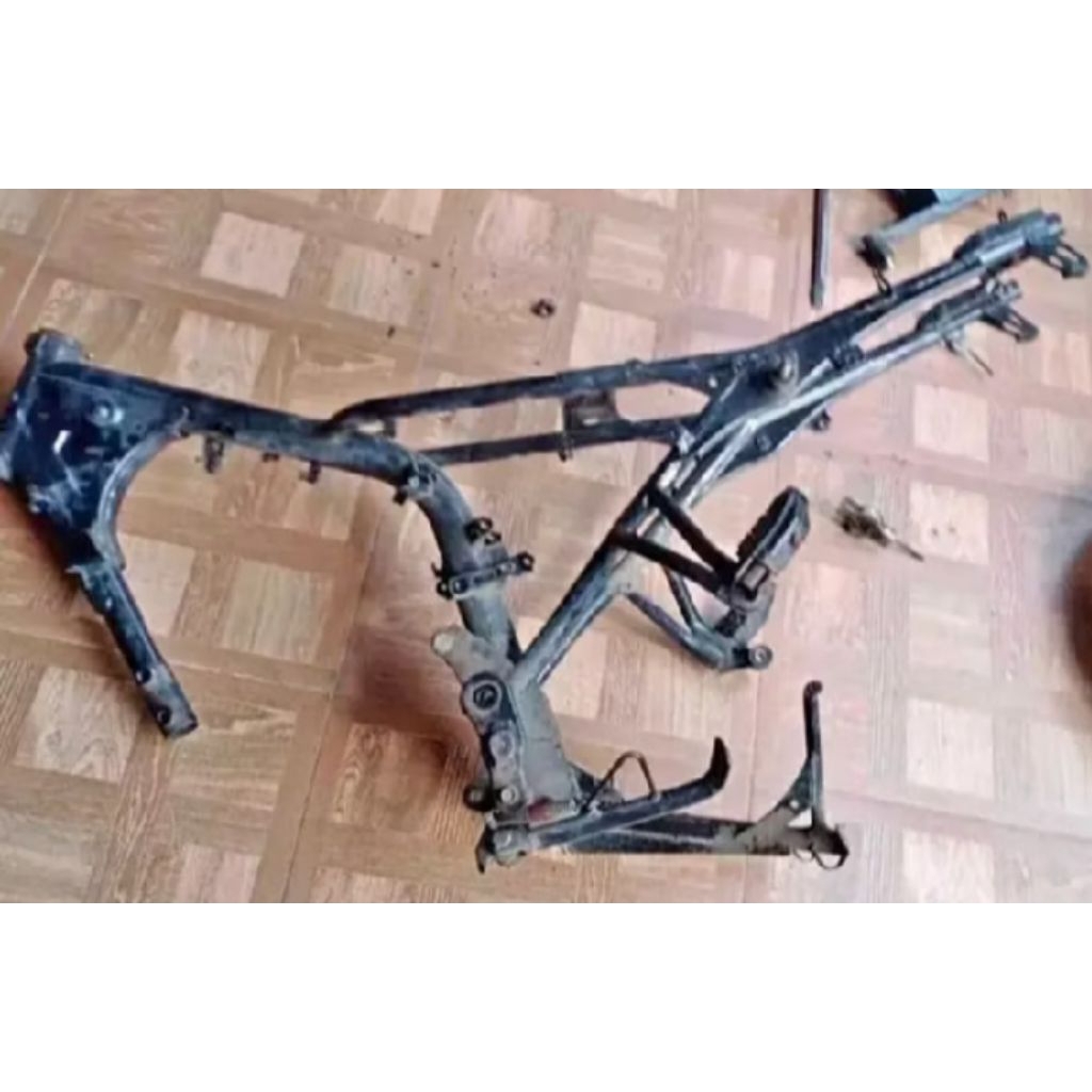 rangka batangan honda CBR old asli original masih bagus