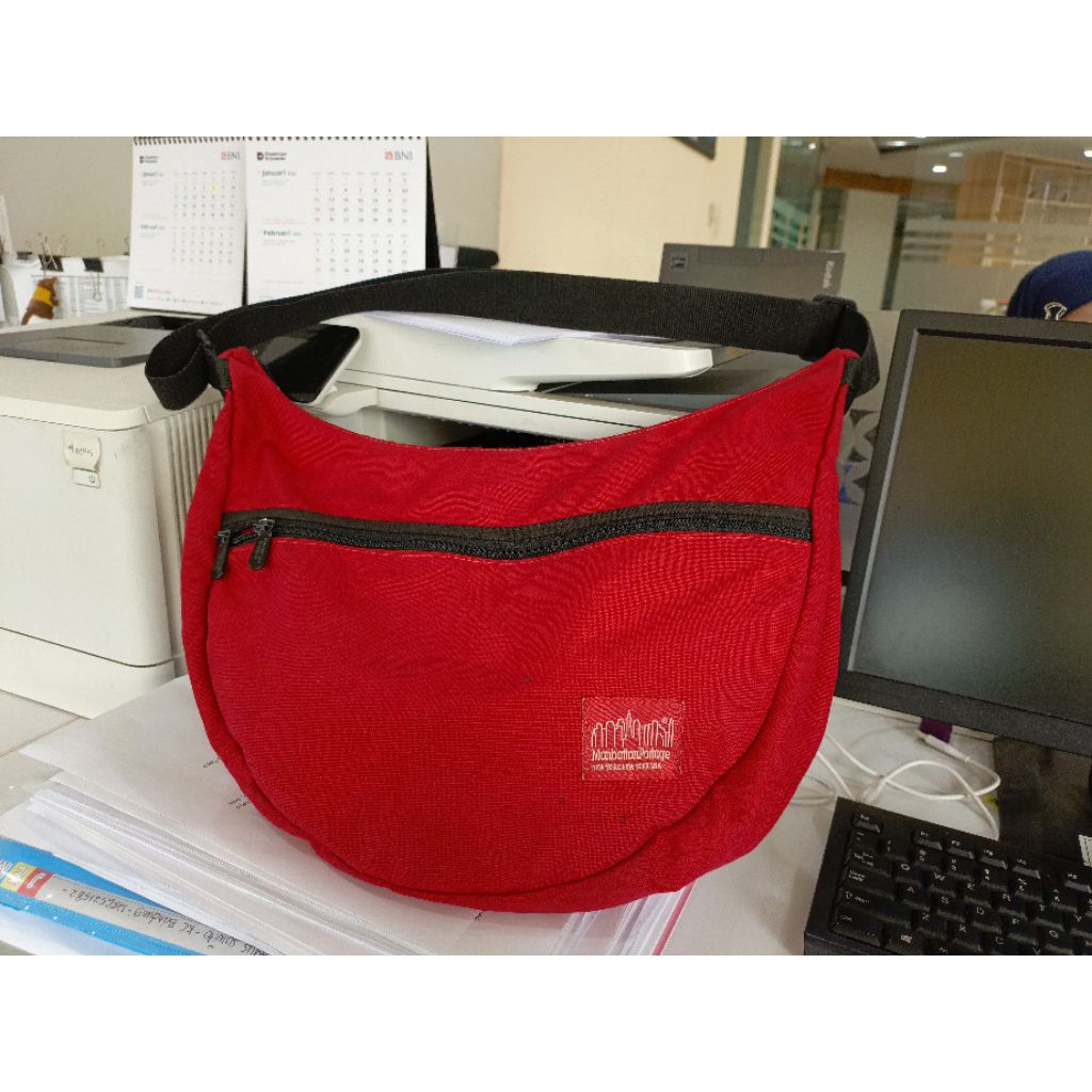 tas selempang Manhattan portage