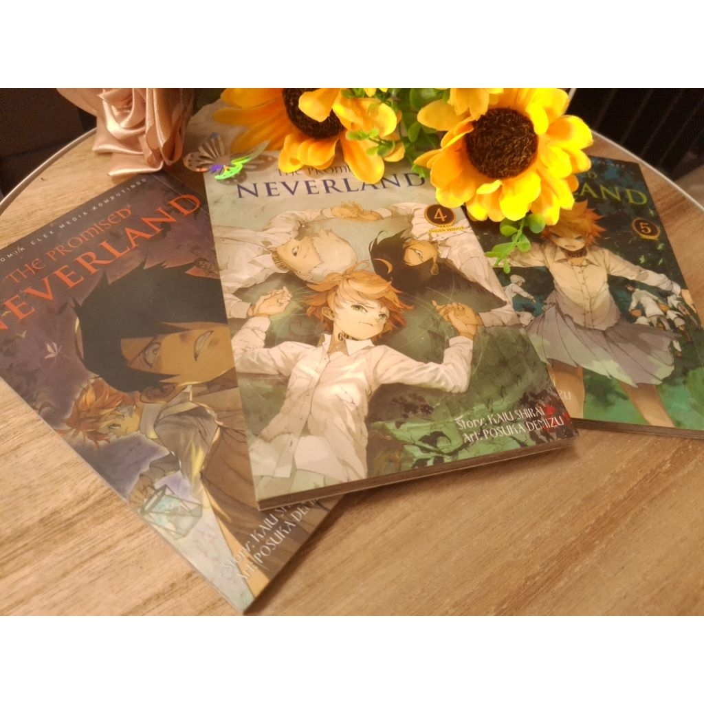 Komik The Promised Neverland (preloved)