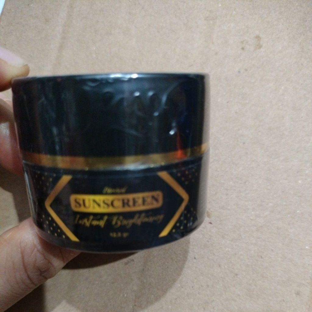 cream  siang almaxiglow Cream al maxi glow
