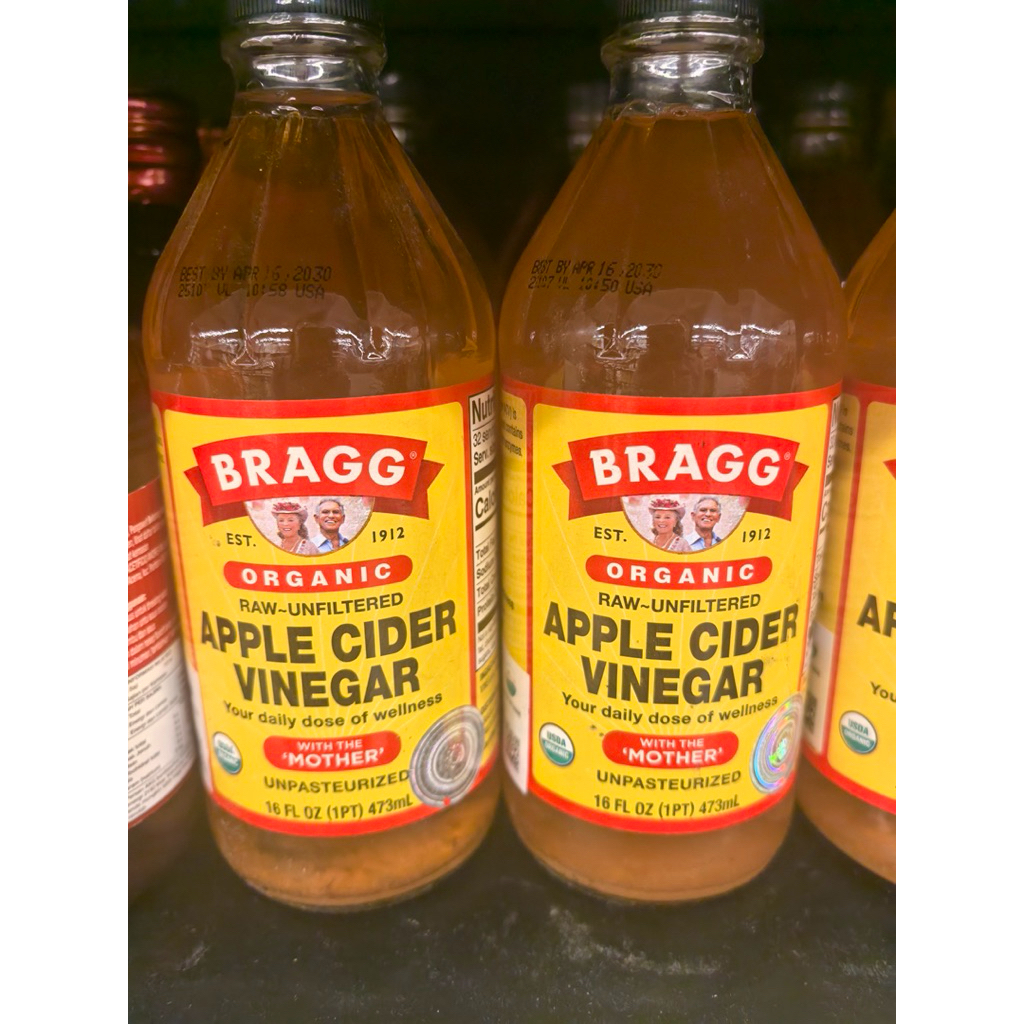 BRAGG ORGANIC APPLE CIDER VINEGAR 473ML. BRAGG APPLE CIDER ORGANIC. ORGANIC RAW UNFILTERED APPLE CID