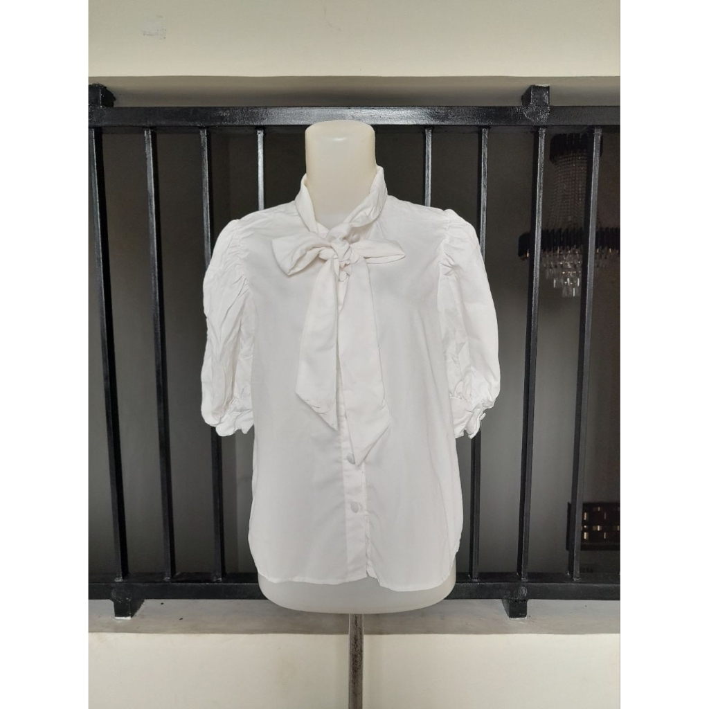Blouse Korea Lengan Balon,Kemeja Lengan Balon,  Blouse Putih Lengan Balon