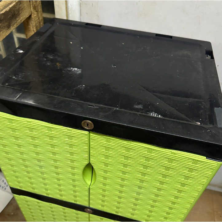 Lemari plastik 2 susun