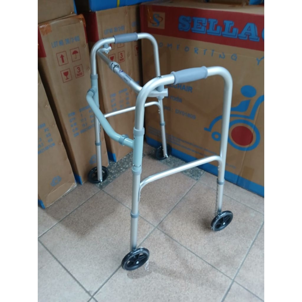 Walker roda 4 ukuran dewasa