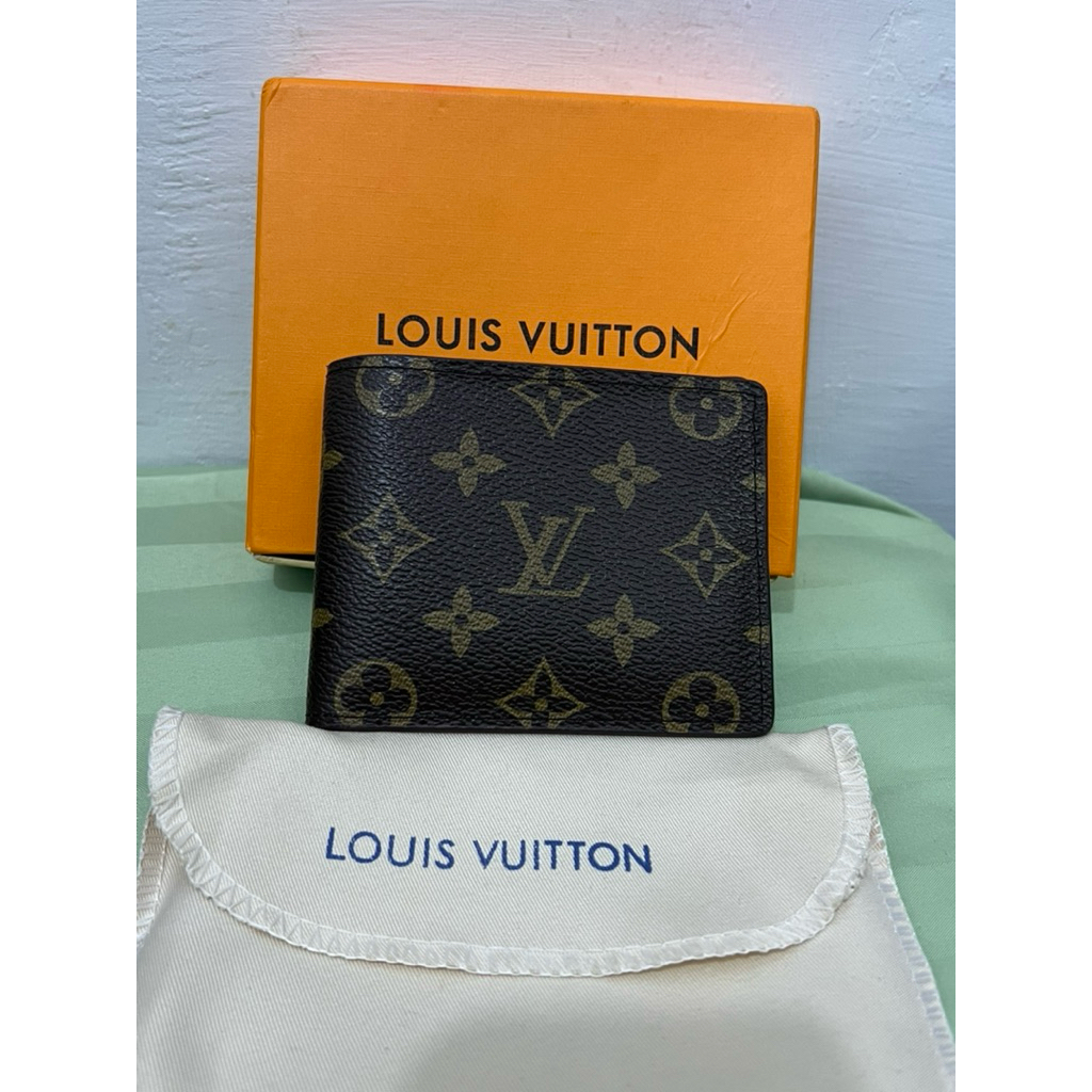 Preloved dompet  LV original