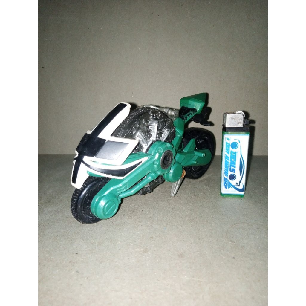 figure original bandai motorcyle power ranger samurai green