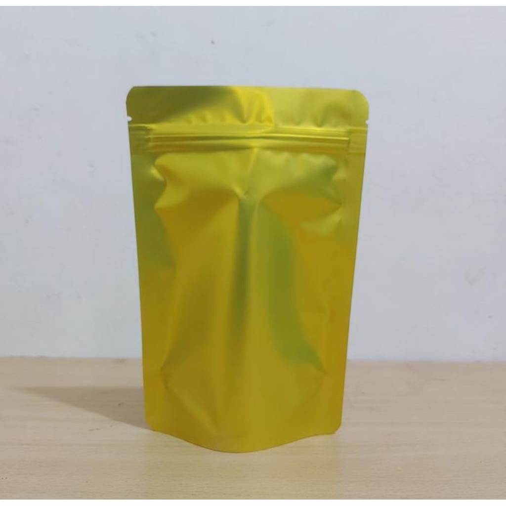 Standing pouch Non windows ukuran 13x20 warna green