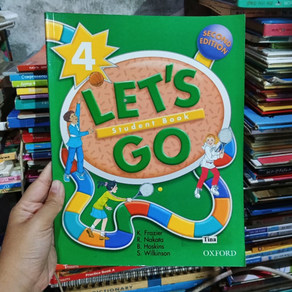 Buku Let's Go 4 Student Book (Second Edition) yang diterbitkan oleh Oxford University Press.