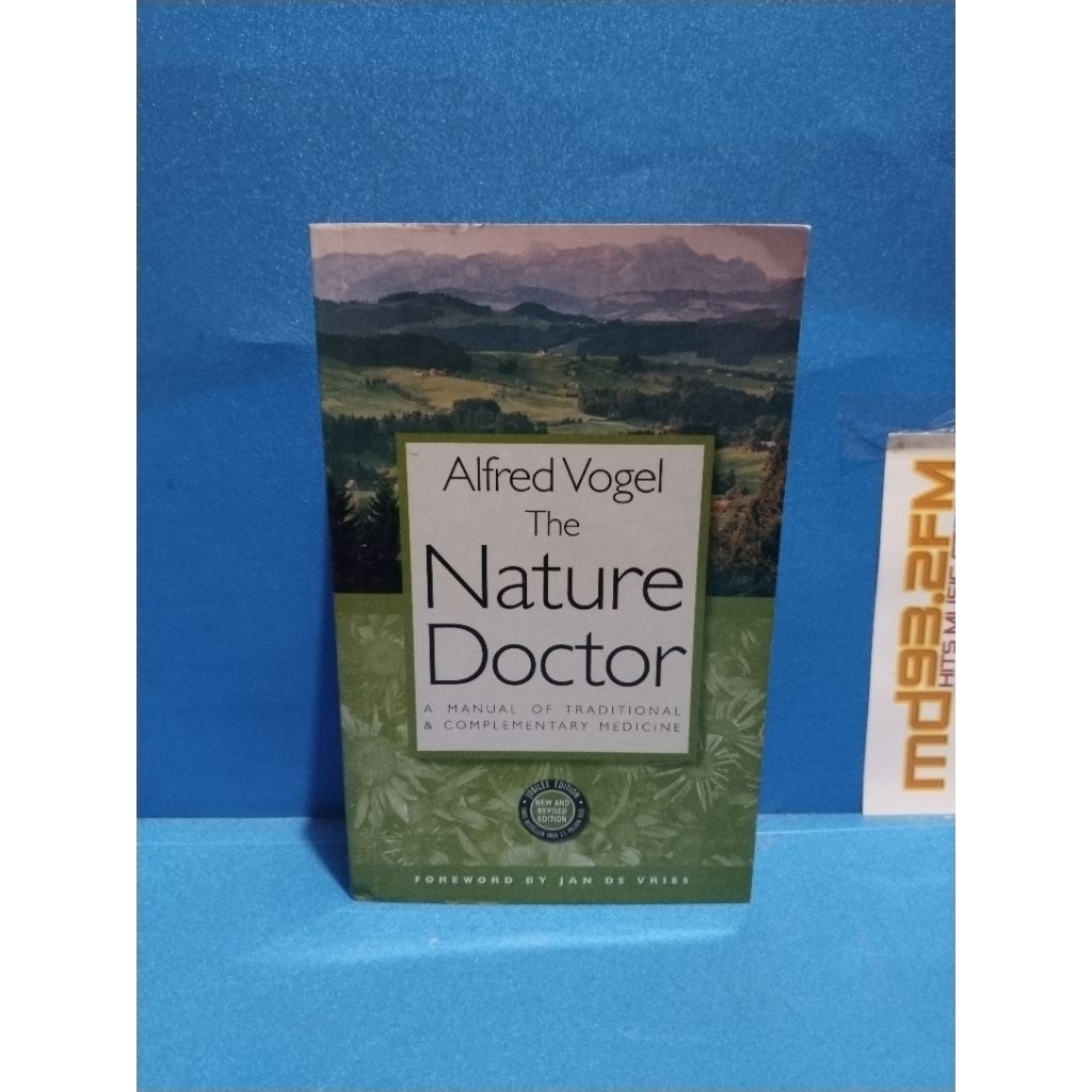 Buku original ALFRED VOGEL THE NATURE DOCTOR
