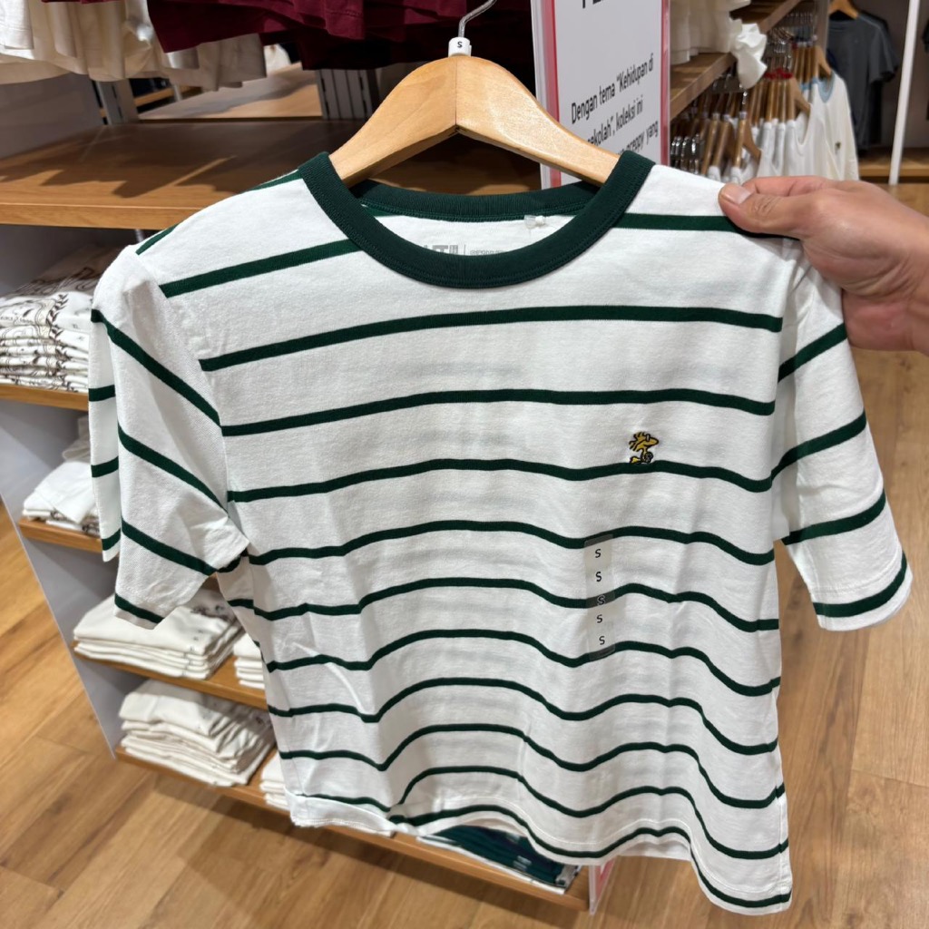 Jastip. Tshirt Uniqlo X Peanuts (Woman)