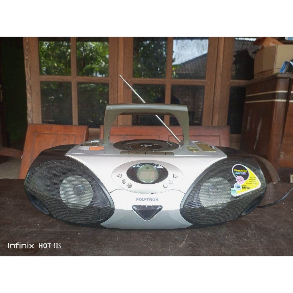 Radio tape kompo Polytron Grand Bazzoke