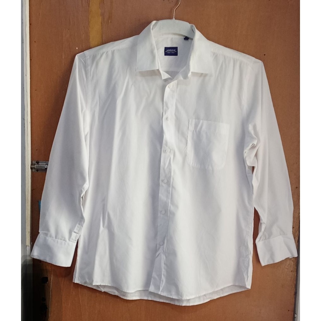 Kemeja Putih Lengan Panjang ARROW Preloved