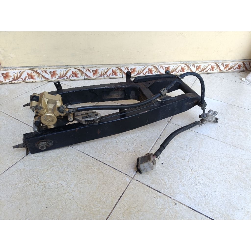 swing arm Vixion new  original