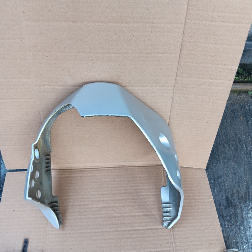 Undercowl tutup mesin bawah Suzuki Shogun 125 sp original