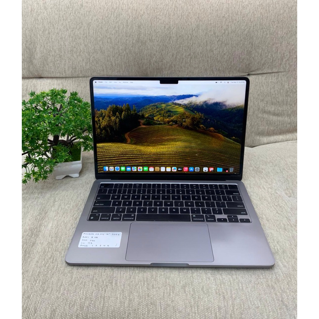 MacBook Air M2 2022 8/256gb Grey Like New