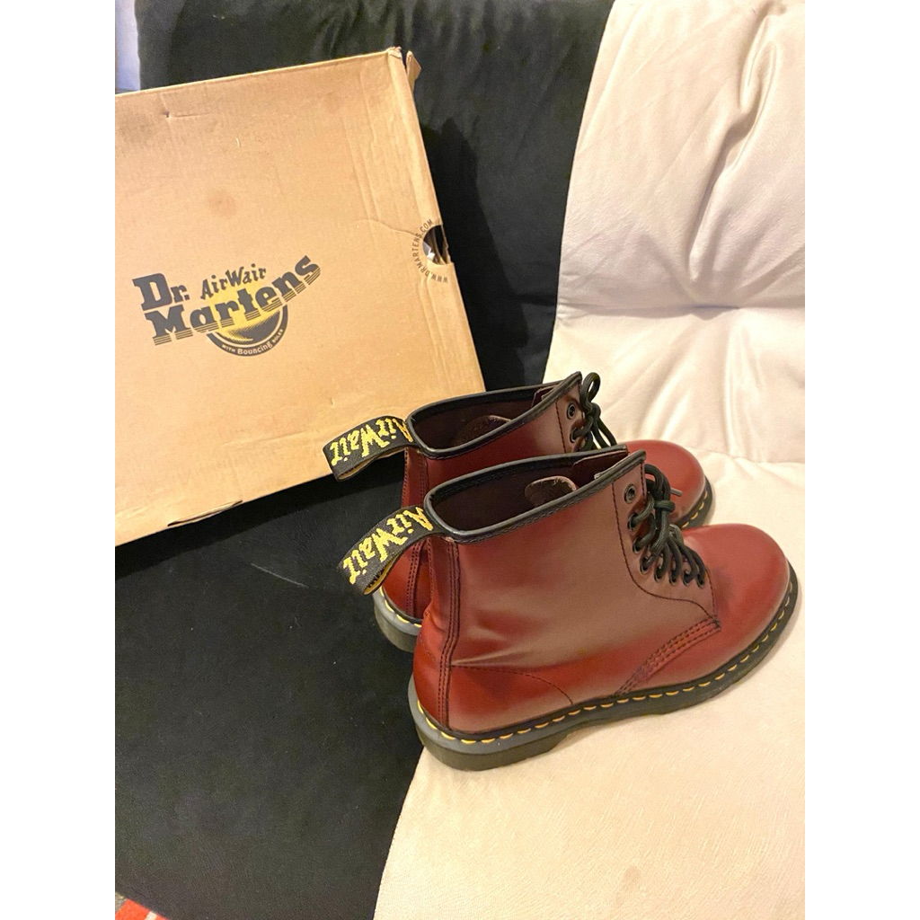 dr martens red cherry 1460