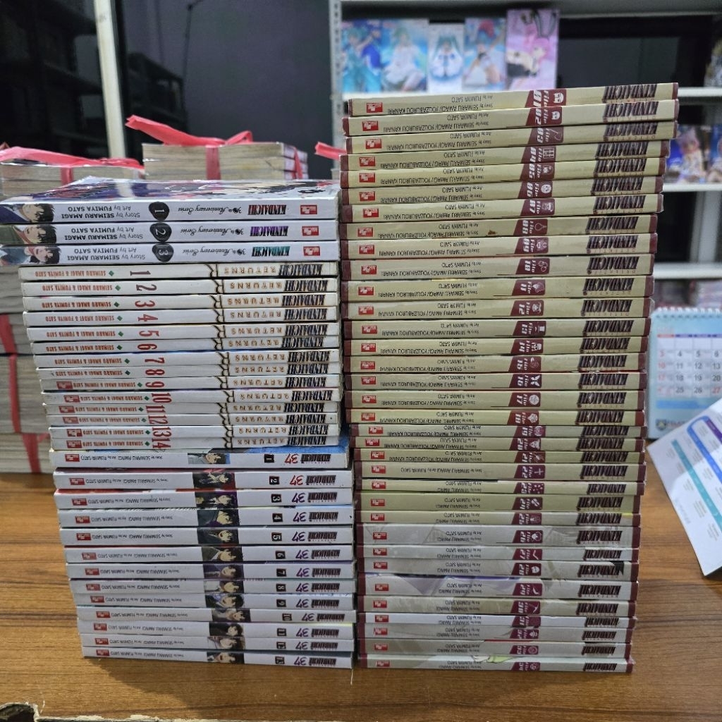 Bundle Komik Detektif Kindaichi Premium Vol. 1-34 + Detektif Kindaichi 37 Vol. 1-13 + Kindaichi Retu