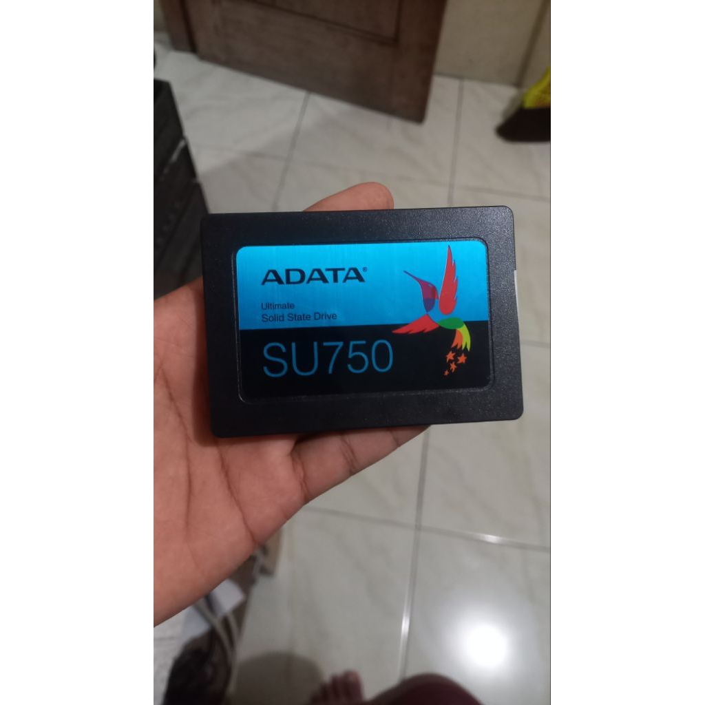 SSD SATA 2.5 INCH ADATA 512 GB LIKE NEW