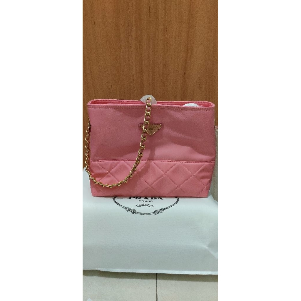 sling bag prada pink