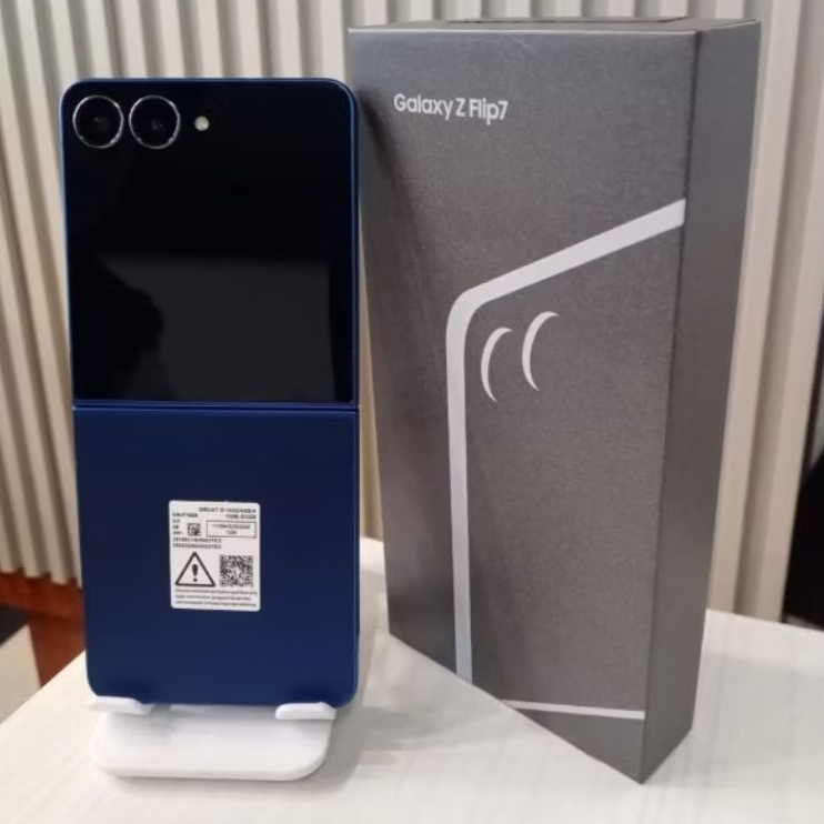 Samsung Z Flip 7 5G 12/512GB Second Resmi