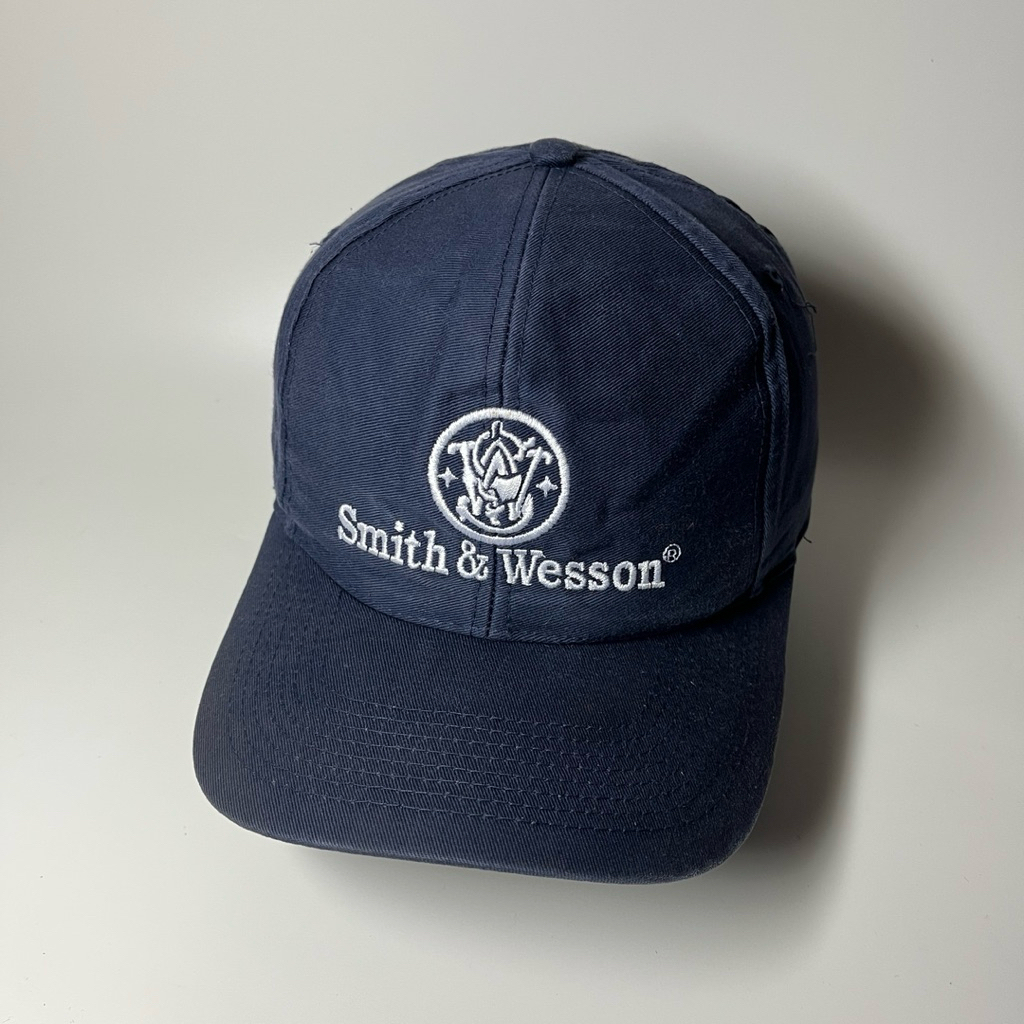 Topi Smith  & Wesson