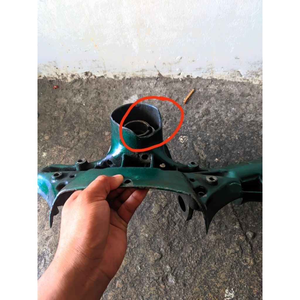 Batok kepala atas vespa px,exclusive,ps original (lampu kotak)