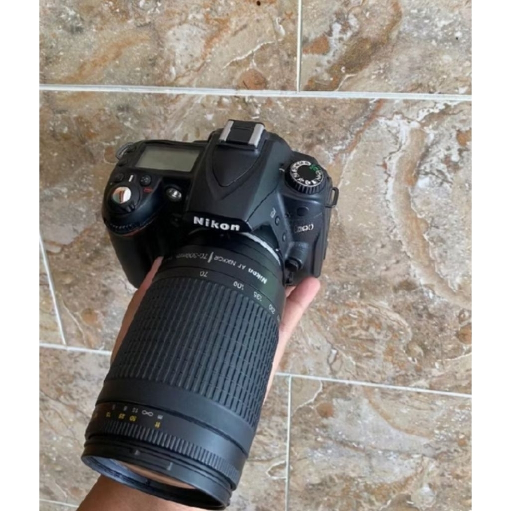 DSLR Nikon D-90 lensa panjang