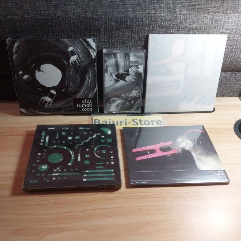 CD "Efek Rumah Kaca" + Kaset Pita "Efek Rumah Kaca"/ERK/Segel/New/Sealed/Rare Item/Collector Item