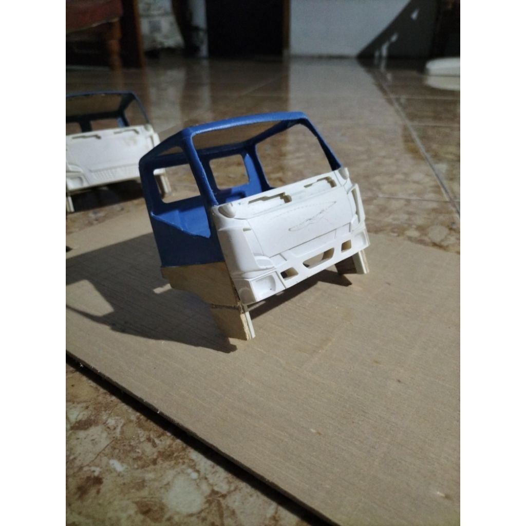 KABIN RAKITAN MINIATUR TRUK PLASTIK Face Canter Gril Giga