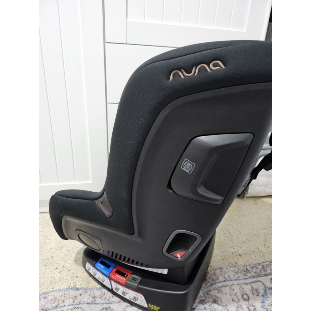 Preloved Carseat Nuna Rava