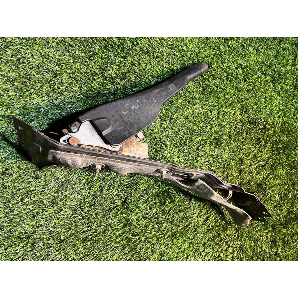 Tuas Hand Brake tarikan rem tangan Mitsubishi Canter ori copotan