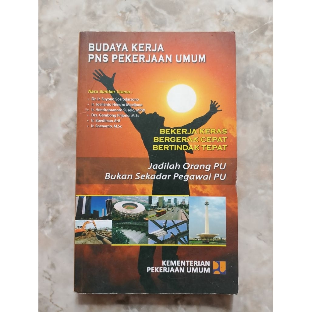 BUKU BUDAYA KERJA PNS PEKERJAAN UMUM original