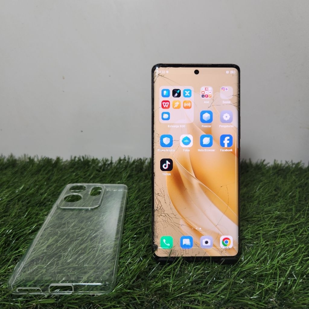 INFINIX ZERO 30 8/256GB SECOND MURAH