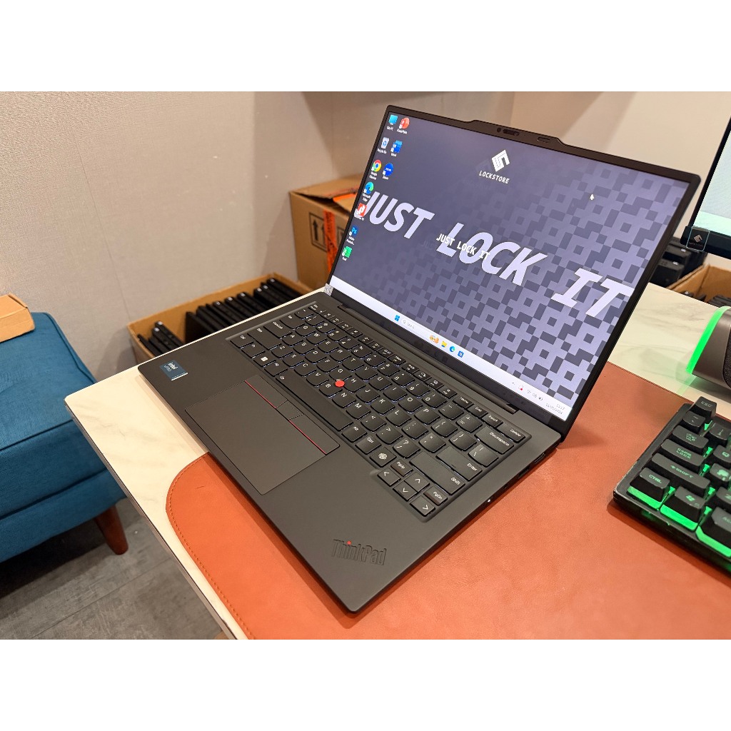 LENOVO THINKPAD X1 CARBON GEN12 ULTRA 7 155U | RAM 32GB | SSD 1TB | TOUCHSCREEN | GARANSI