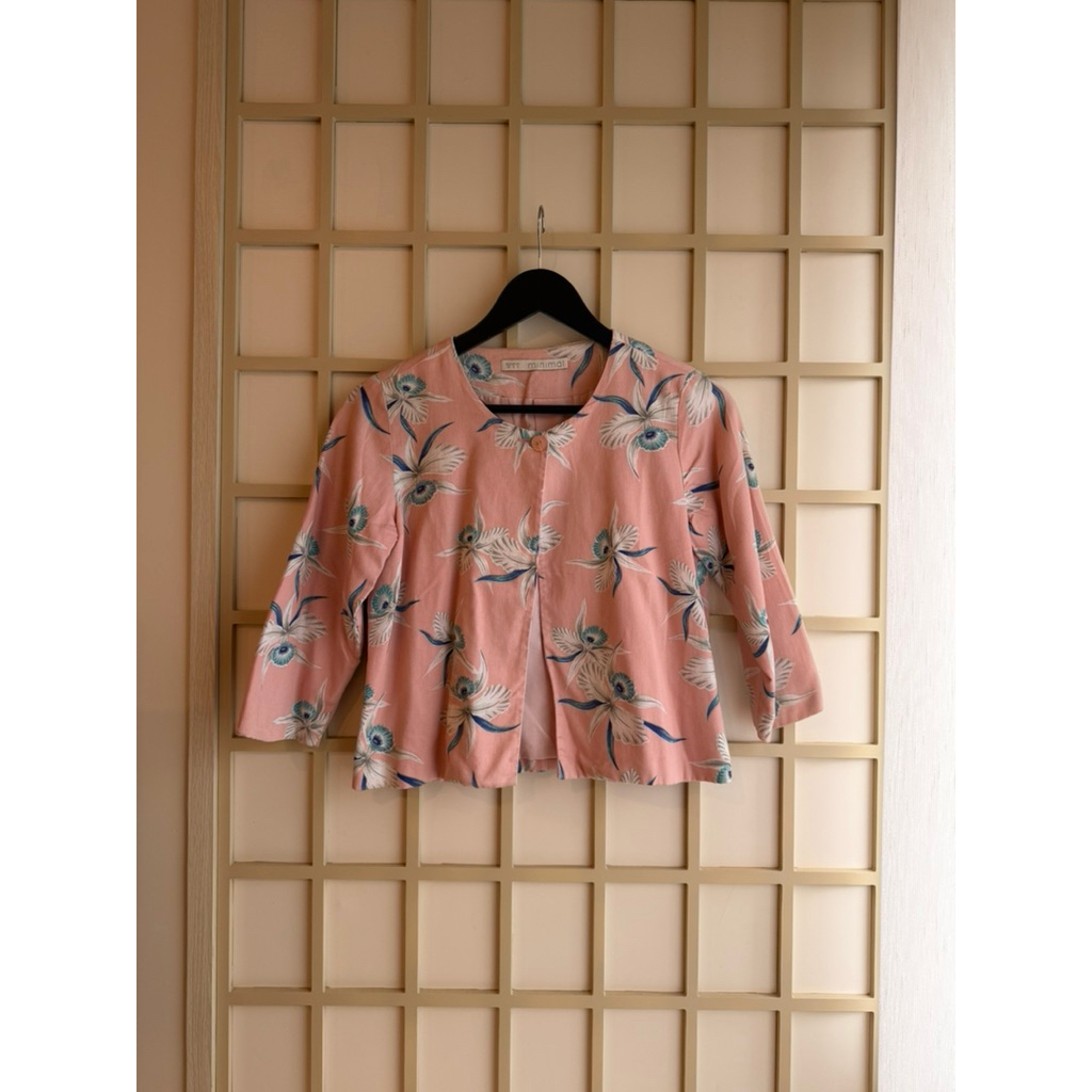 <preloved> Outer pink bunga brand Minimal