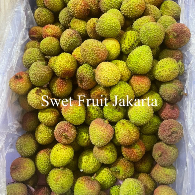 Buah leci Fresh 1kg / Buah Leci Import Manis Biji Kecil
