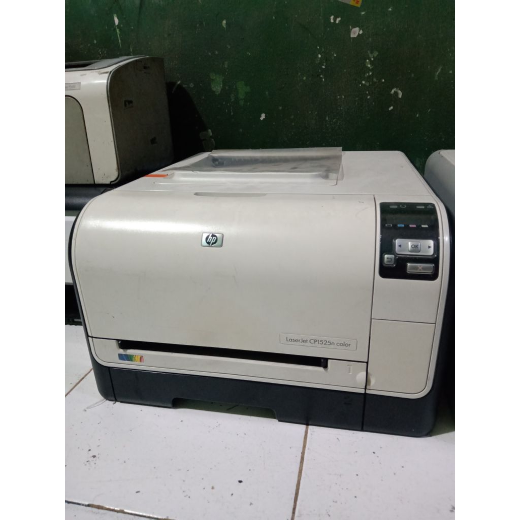 Printer Laserjet CP1525n Warna