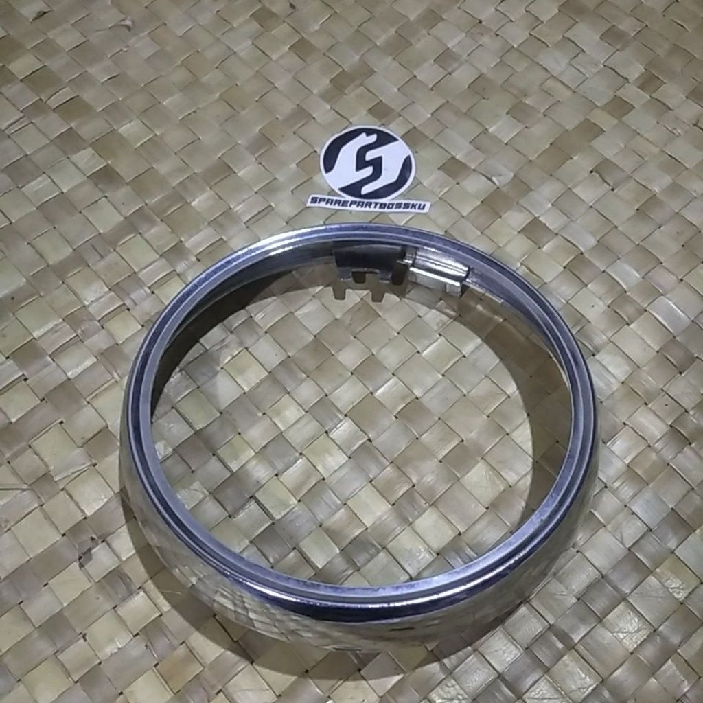 Ring reflektor lampu depan Suzuki Thunder 125 original baru