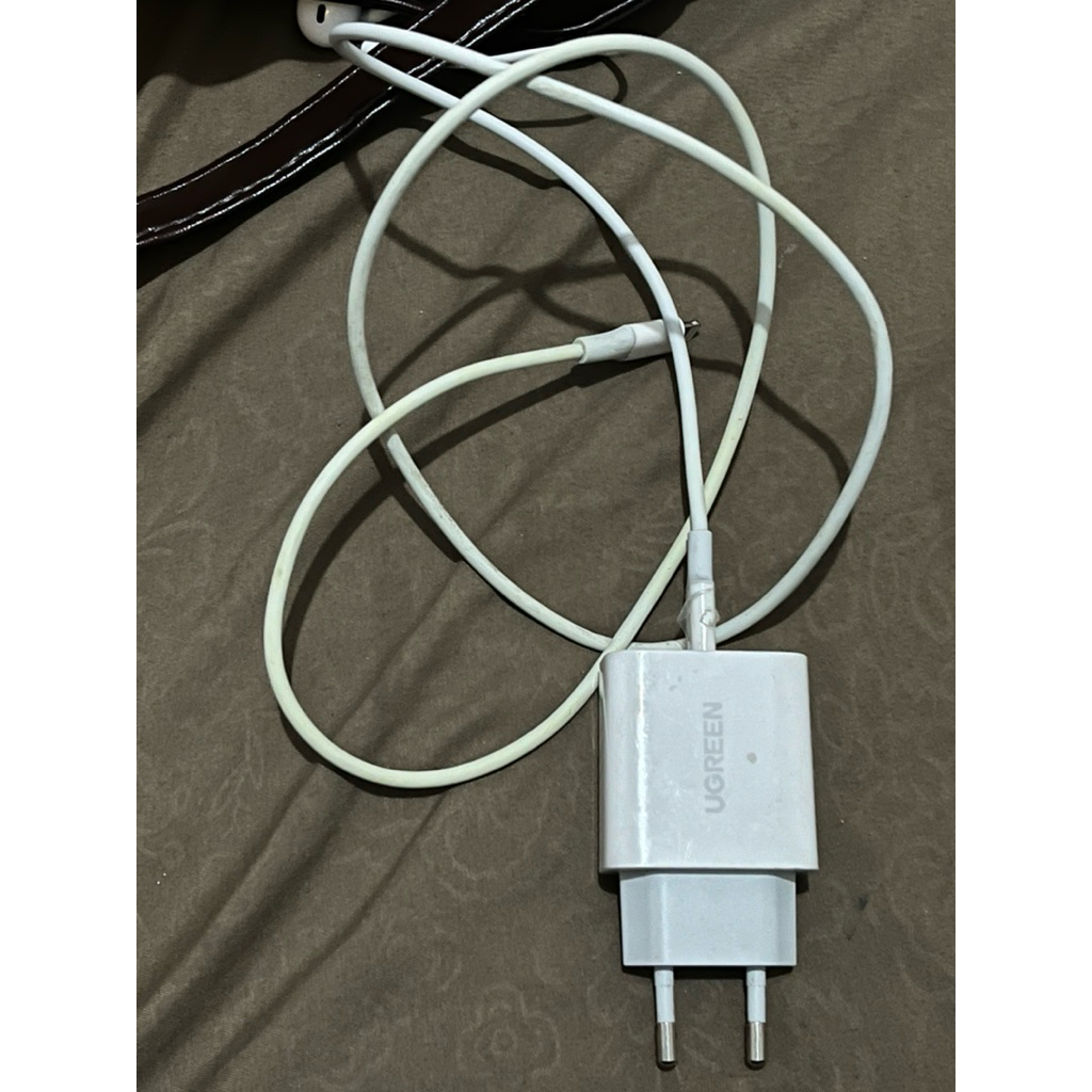 [booked] preloved charger ugreen for iphone 20w