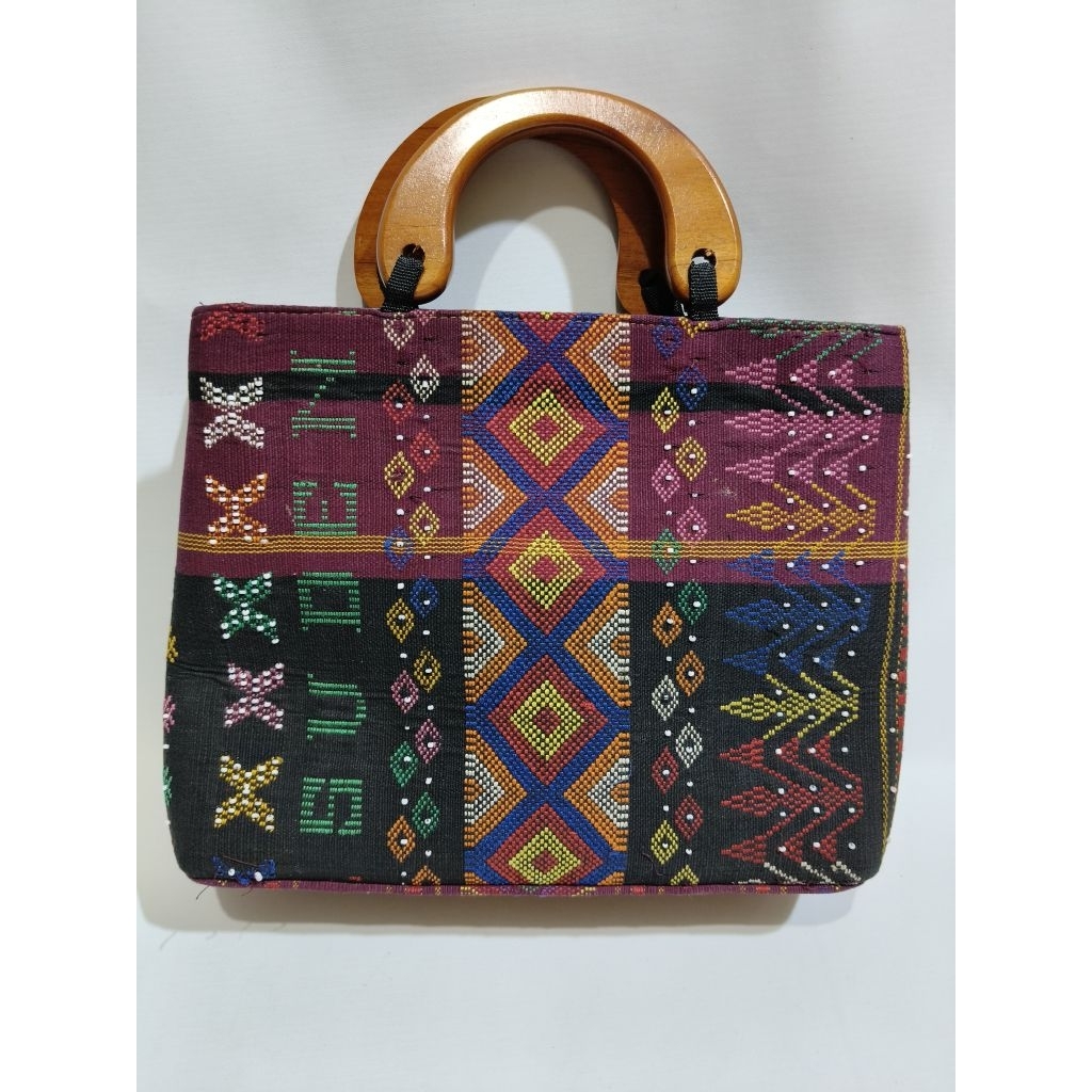 Tas wanita bahan ulos batak